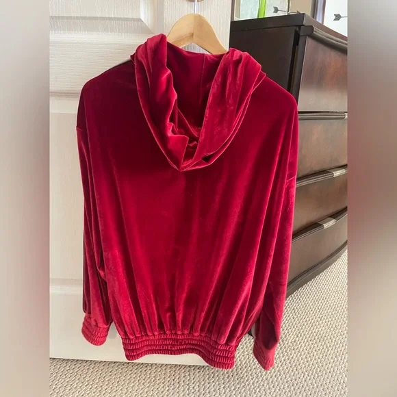 Cute Jacket! - Picture 3 of 3